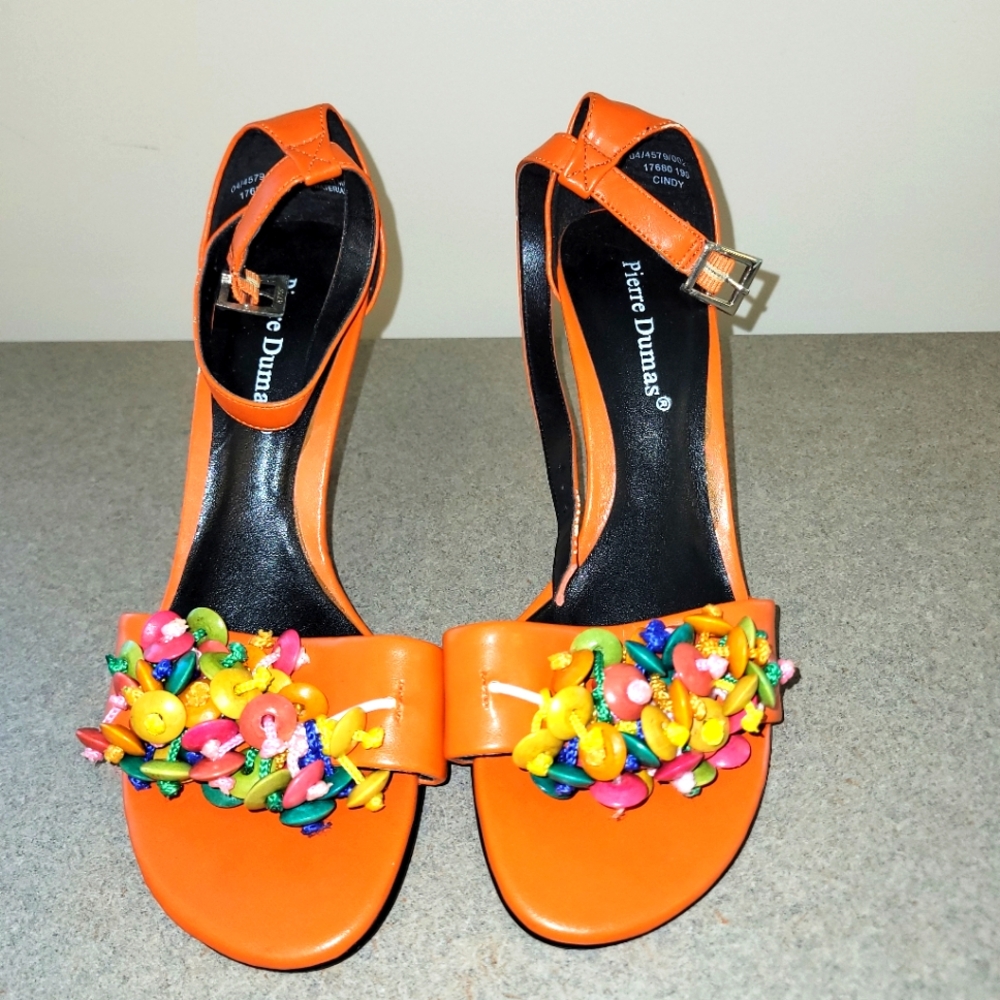 🔥Pierre Dumas Orange Heels with Colorful accents🔥